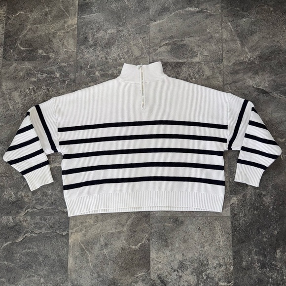 Mango Tops - Mango Cropped Quarter Zip Sweatshirt Size Large